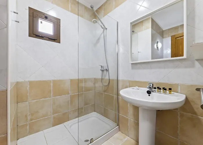 Flora - Vipvipvillas فيلة