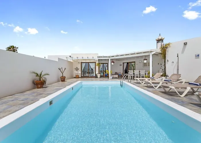 فيلة Flora - Vipvipvillas بلايا بلانكا